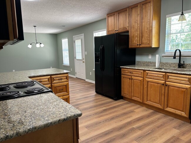 Photo - 111 Mockingbird Dr