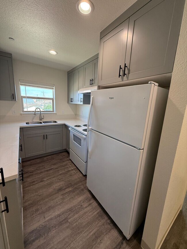 Photo - Free Month of Rent for Move in before Dec 1st - Brand New Upstairs 2 Bedroom Apartment Unidad 205