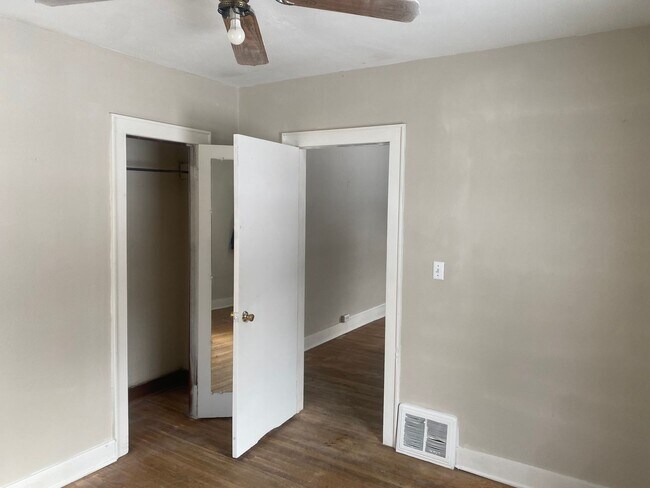 Photo - 307 Ehrett St