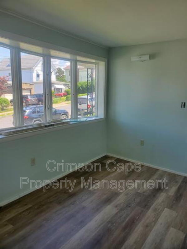 Photo - 108 Grove St Unit 1st Fl