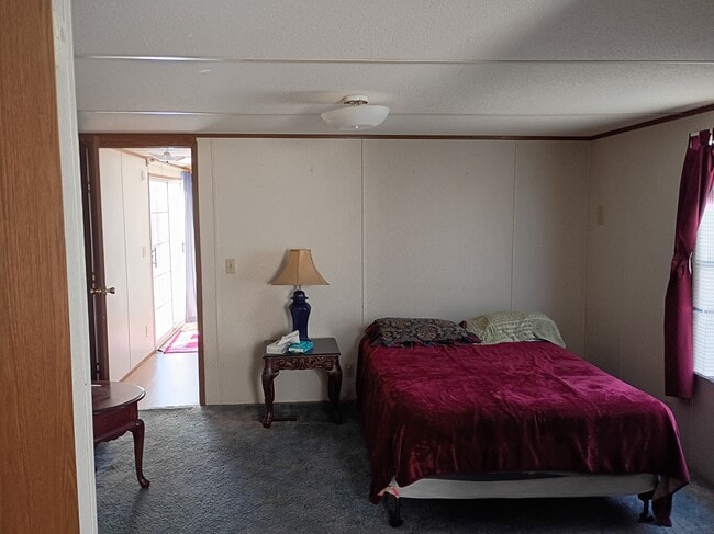 Photo - 643 Kelly Rd