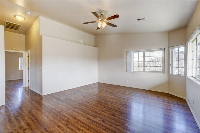 Photo - 4150 N Viewpoint Dr