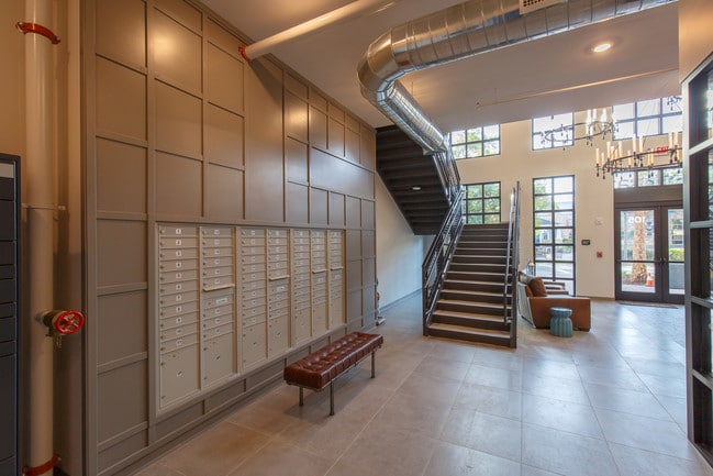 Mail box
