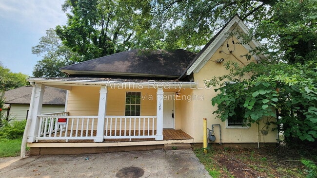 Building Photo - 129 McDonough Blvd SE