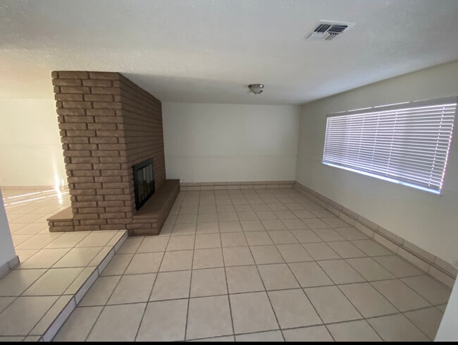 Photo - 5613 Deal Dr