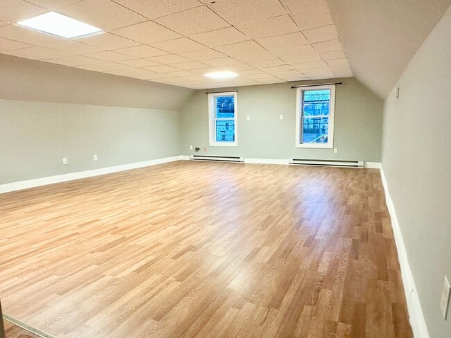 Photo - 669 Forest Ave Unidad 2A