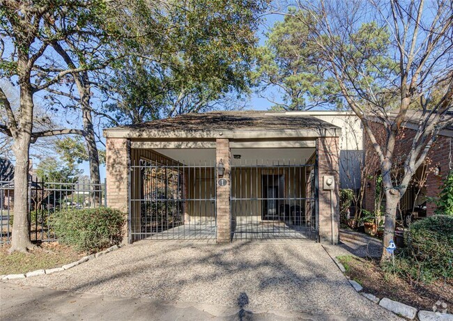 Building Photo - 9400 Doliver Dr Unit 1 Rental