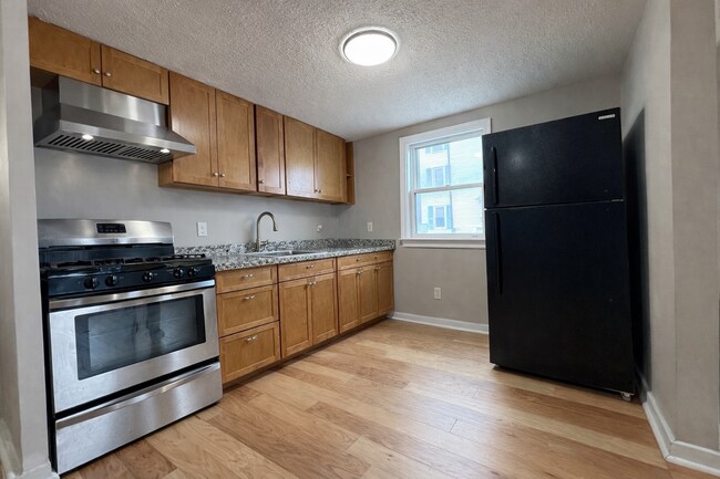 Photo - 331 Belleville Ave Unidad 1E