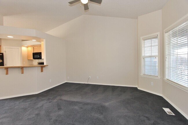 Photo - Clean home in Quiet Neighborhood