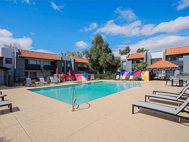 Photo - Aspire Thunderbird