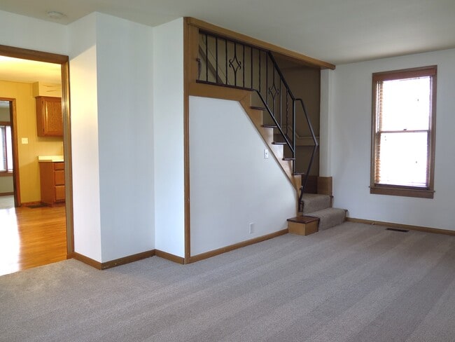 Sala de estar - 1224 Dean St