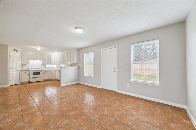 Photo - 15202 Lance Cir