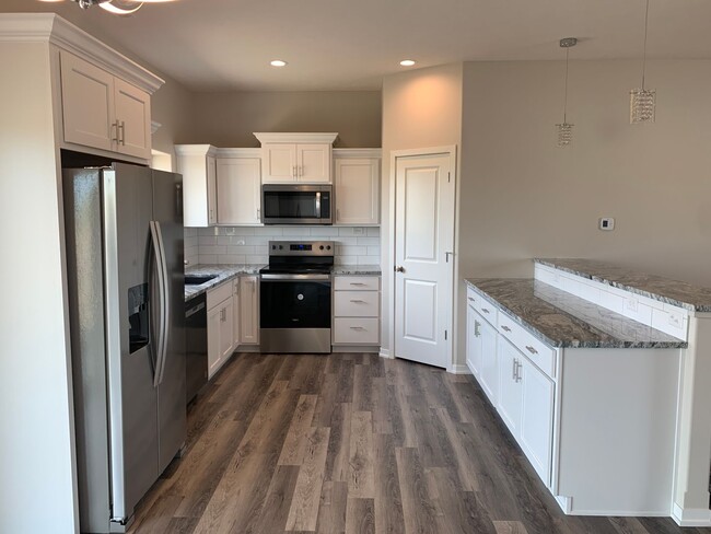 Photo - Spacious 2-Story with 3 bedrooms/2.5 bathr...