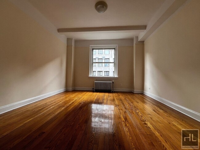 Photo - EAST 10 STREET Unit 10A