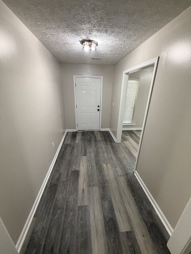 Photo - 207 Murfee Dr