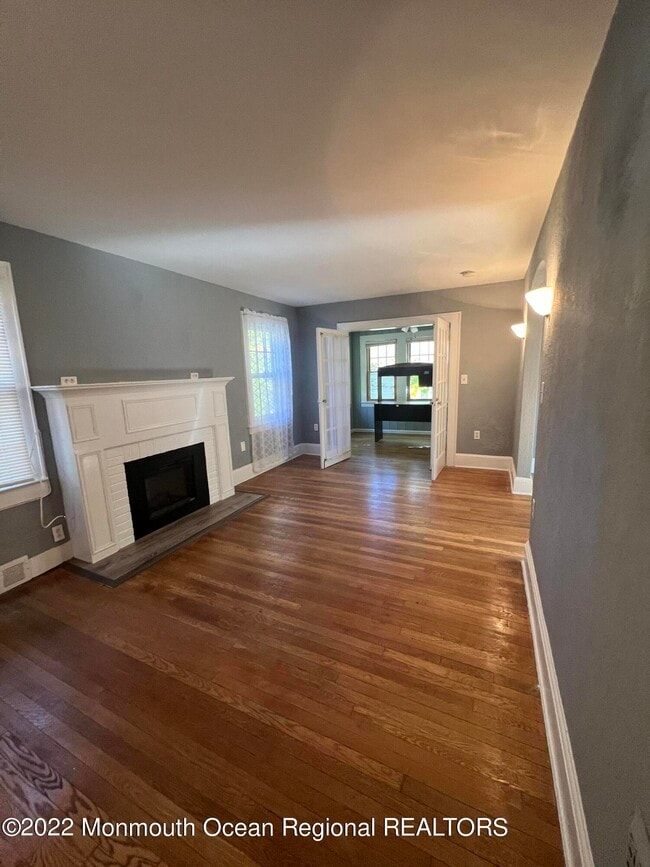 Building Photo - 432 Harnell Ave