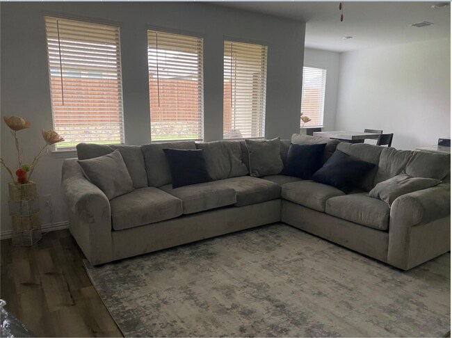 Photo - 1202 Sequoia-