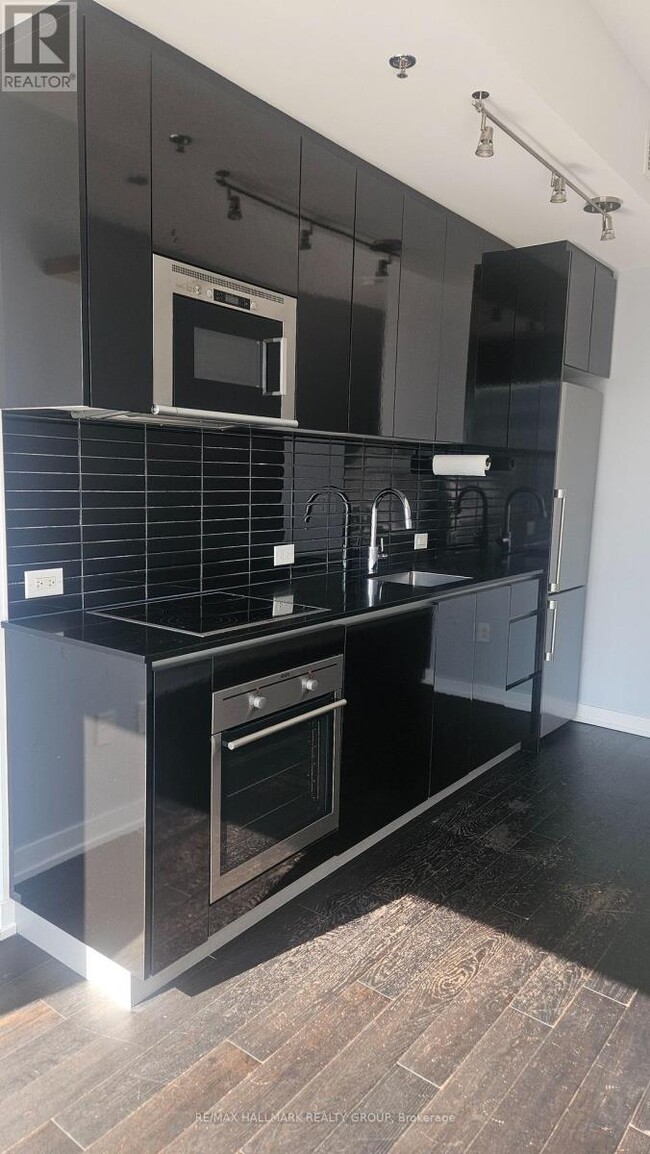 Photo - 199 Slater St.