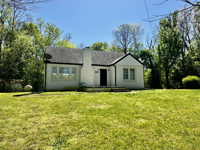 Photo - 1510 Zinc Plant Rd