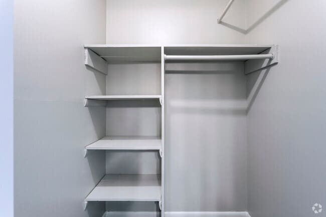 2BR, 2BA- 1150 SF
