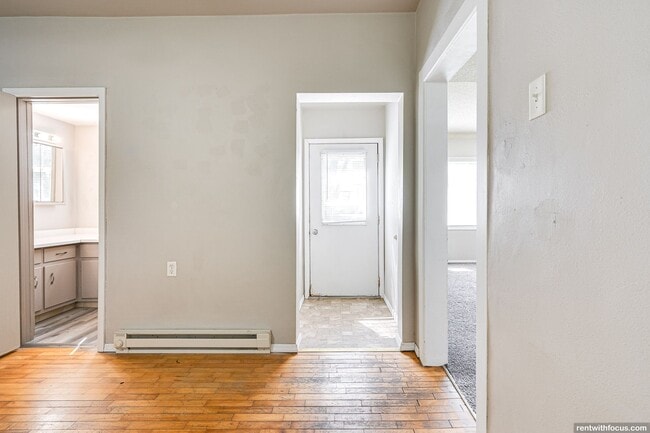 Photo - 127 W 6th St Unit 127 W. 6th St.