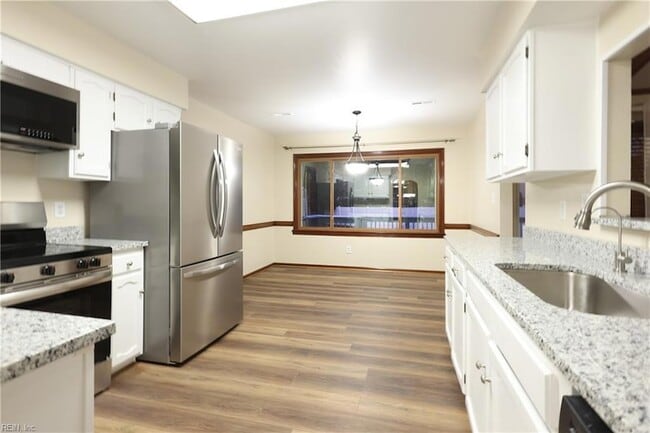 Photo - 1008 Hollins College Ct