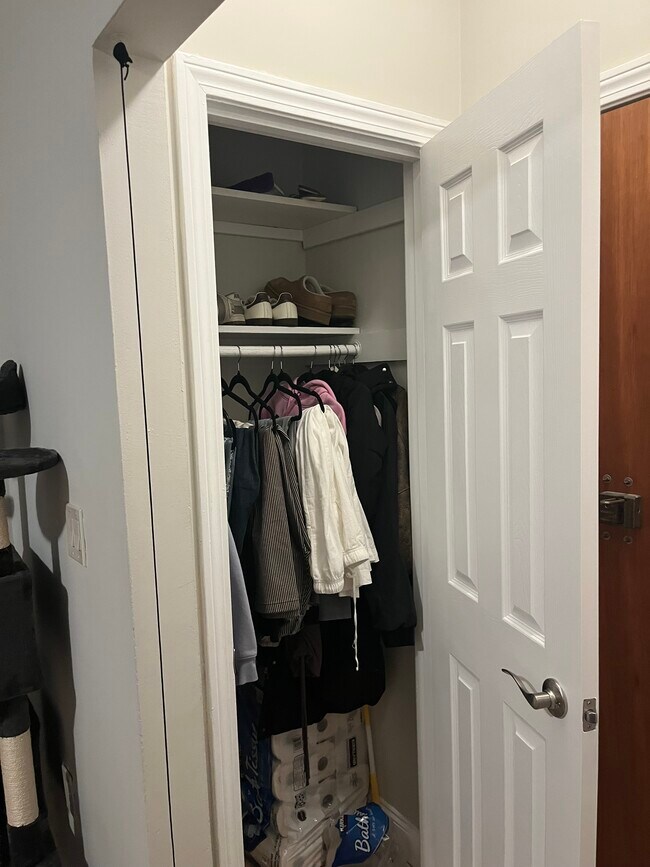 Building Photo - 111 Norway St Unit 203