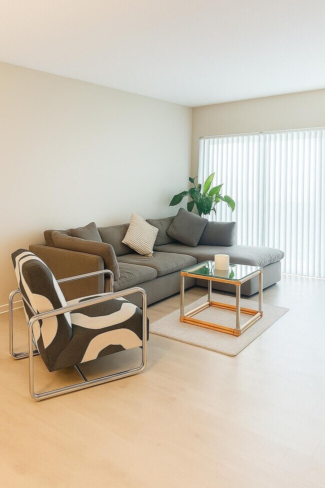 Photo - 400 Kings Point Dr Unit 408