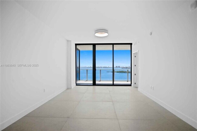 Photo - Northeast 24th Street, Miami, FL 33137 - 3 BR 3 BA condo Unidad 4806