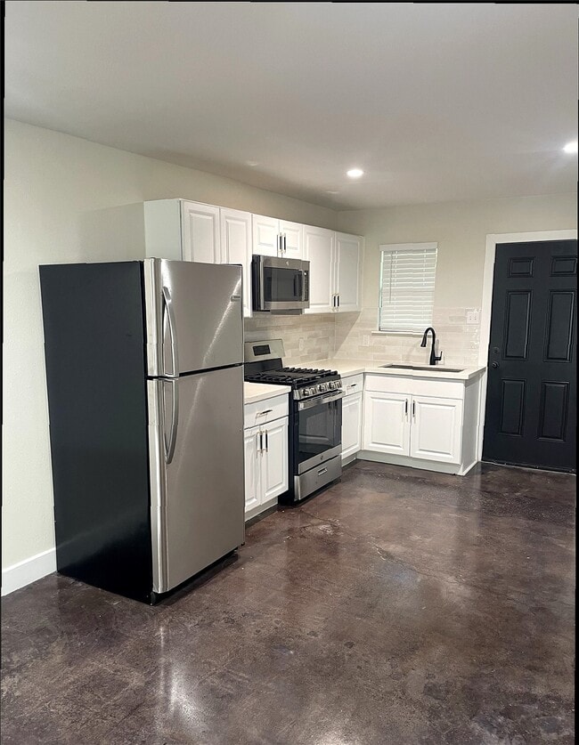 Photo - 618 E 40th St Unidad 3