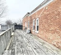 Photo - Large 2 bedroom 1 & 1/2 bath with laundry hookups in the unit Unit Upper