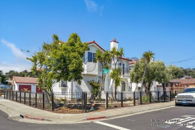 Building Photo - 225 Moana Pl Rental
