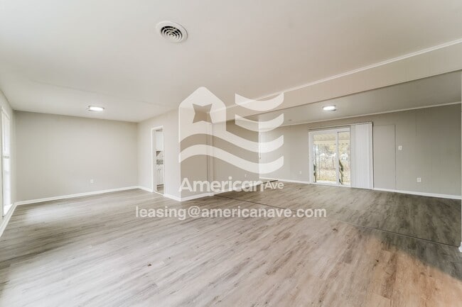 Photo - 1047 Garden Park Dr