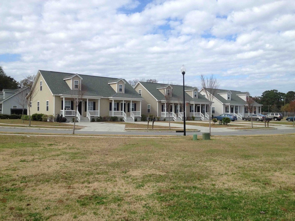 Photo - 3002 Pauline Ln