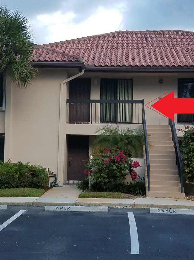 2nd FLoor Unit - 5200 E Club Cir Unit 202