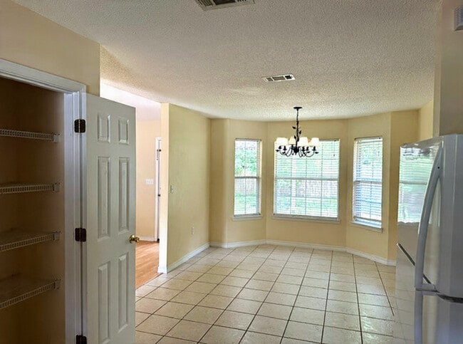 Photo - 4821 Acorn Dr