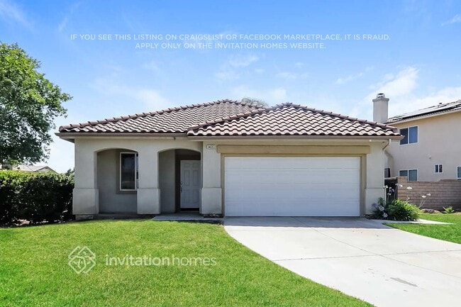 Photo - 34693 Yarrow Ct House