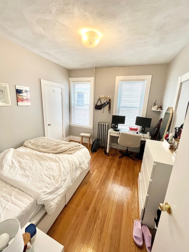 Photo - 121 Hillside St