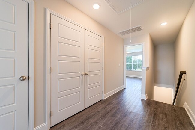 Photo - 204 Drayton Dr Unit 204 Drayton Drive, C