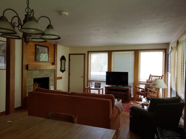 Photo - 3548 N Lake Creek Dr