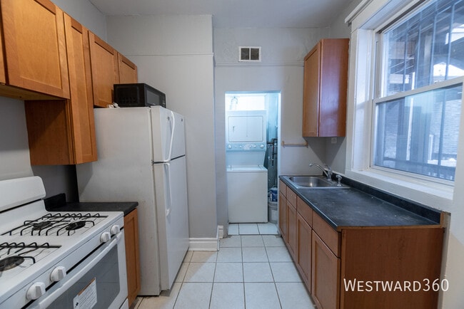 Photo - 3403 W North Ave Unidad 2