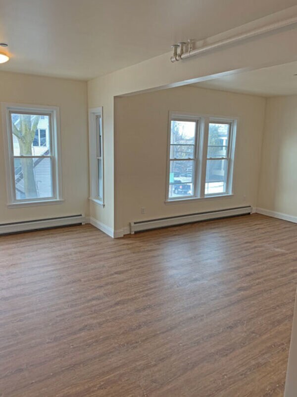 323 Pearl St Unit 8