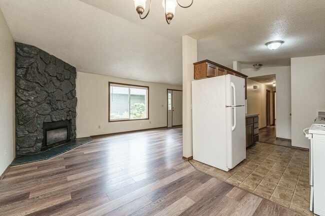 Photo - 2 Bedroom 2 Bath with single car garage