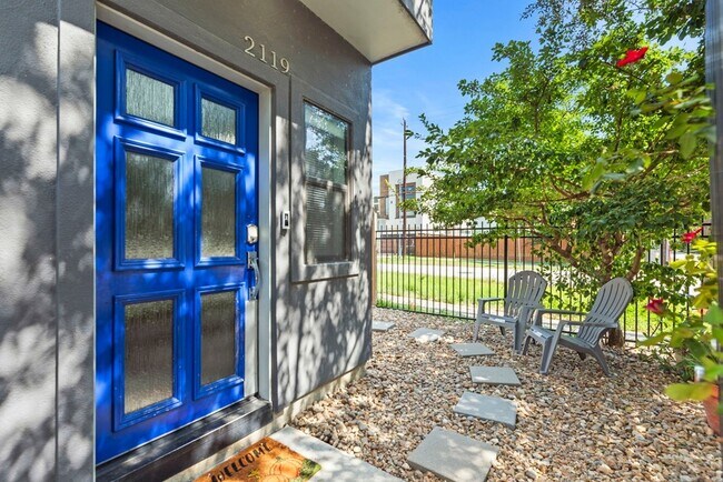 Photo - 2119 Hadley St