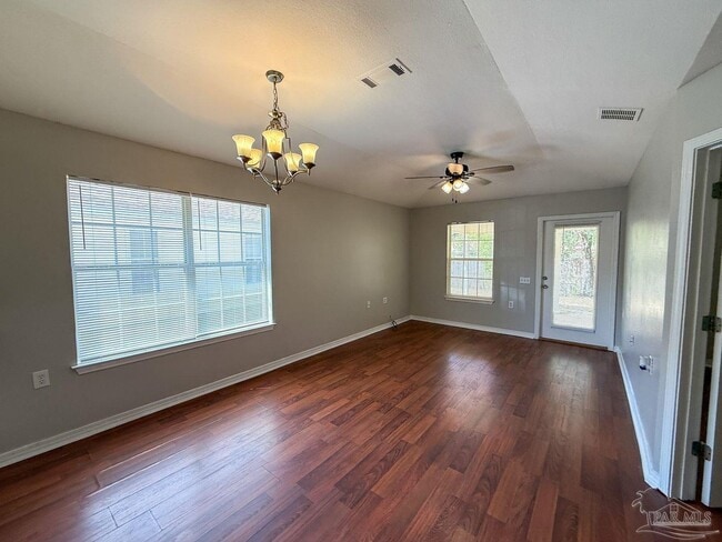 Photo - 5919 Bilek Dr