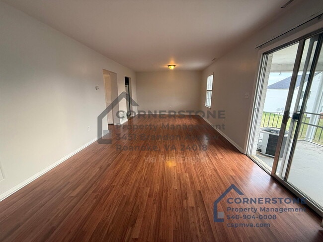 Photo - 6503 Carefree Ln Unit Apt 19