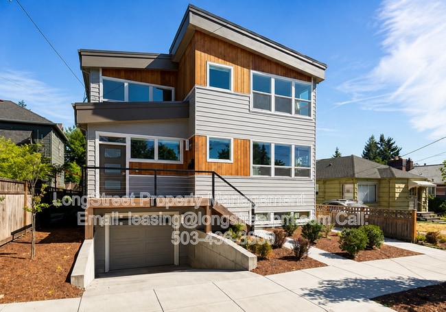 Building Photo - 3617 NE Webster St