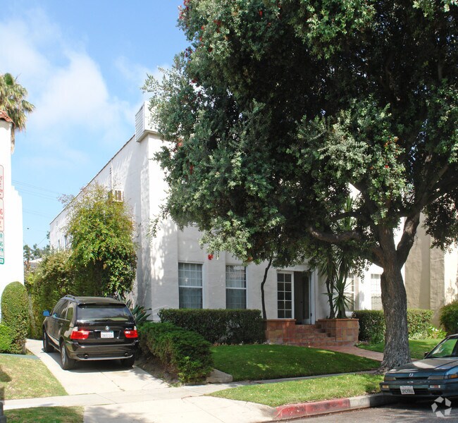Photo - 159 N Clark Dr