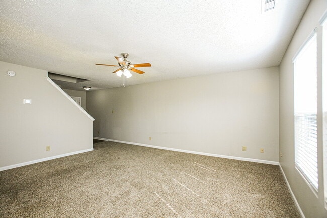 3115 Black Forest Ln
