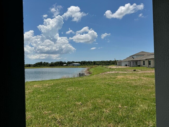 6011 Blue Paloma Ct